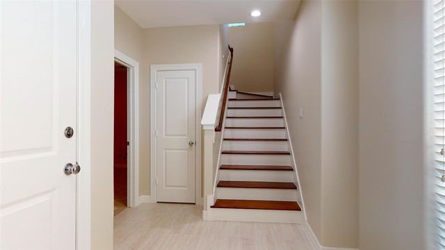 3826 Center Street, Houston, TX 77007