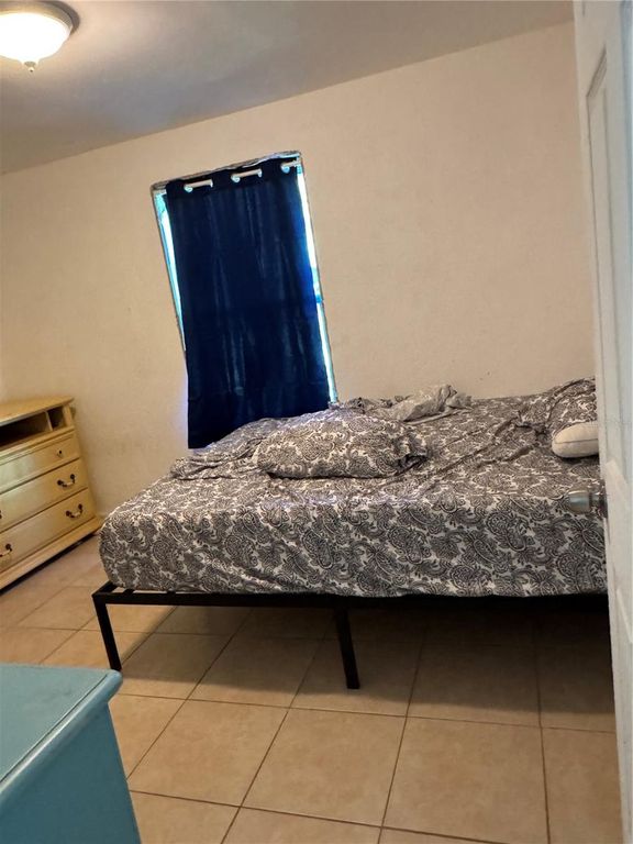 Image 16 of property listing at 585 WASHINGTON STREET, New Smyrna Beach, FL 32168