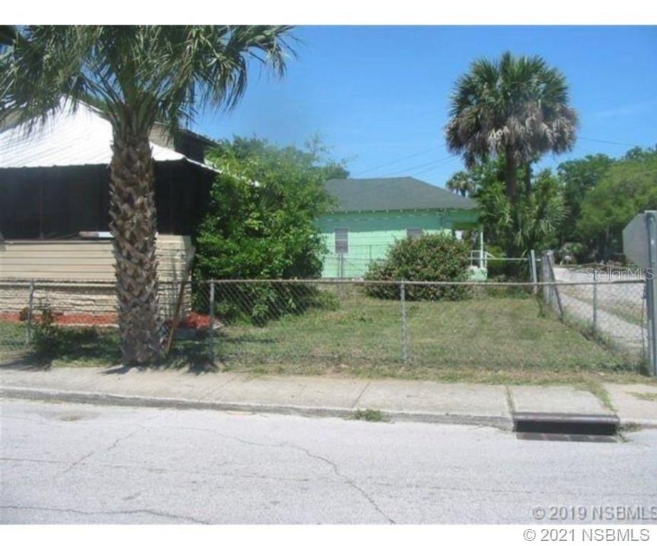 Image 18 of property listing at 585 WASHINGTON STREET, New Smyrna Beach, FL 32168