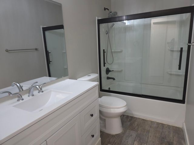 3633 Windtree Drive, Eagan, MN 55123