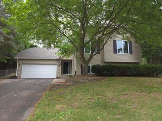 3633 Windtree Drive, Eagan, MN 55123