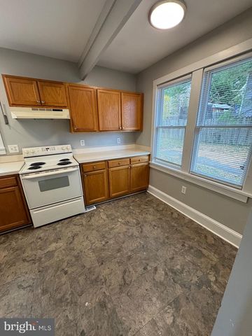 2 E. GERMAIN ST., Winchester, VA 22601