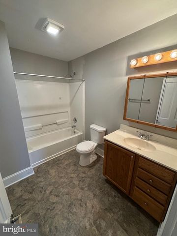 2 E. GERMAIN ST., Winchester, VA 22601