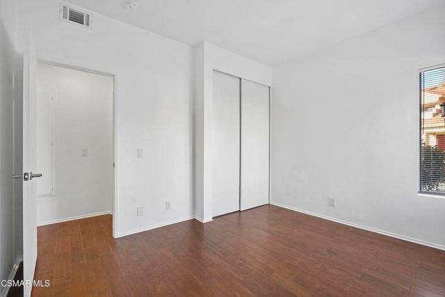 2304 Archwood Lane 92, Simi Valley, CA 93063