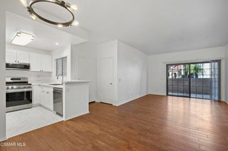 2304 Archwood Lane 92, Simi Valley, CA 93063