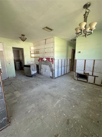 305 59TH ST, Holmes Beach, FL 34217