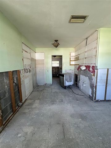 305 59TH ST, Holmes Beach, FL 34217