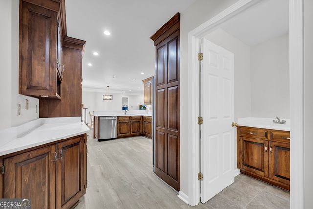 71 Woodridge Way, Royston, GA 30662