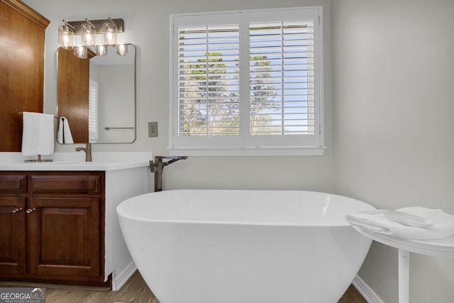 71 Woodridge Way, Royston, GA 30662