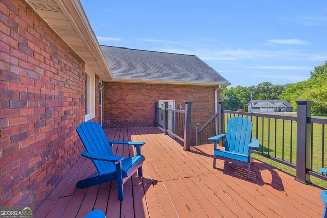 71 Woodridge Way, Royston, GA 30662