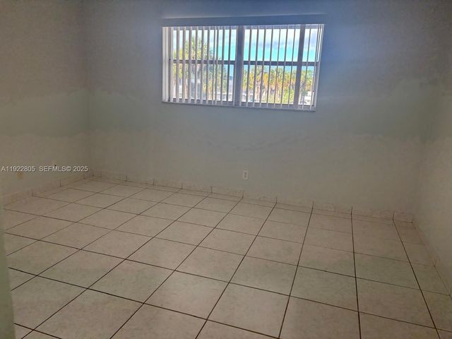 7920 N Colony Cir N 204, Tamarac, FL 33321