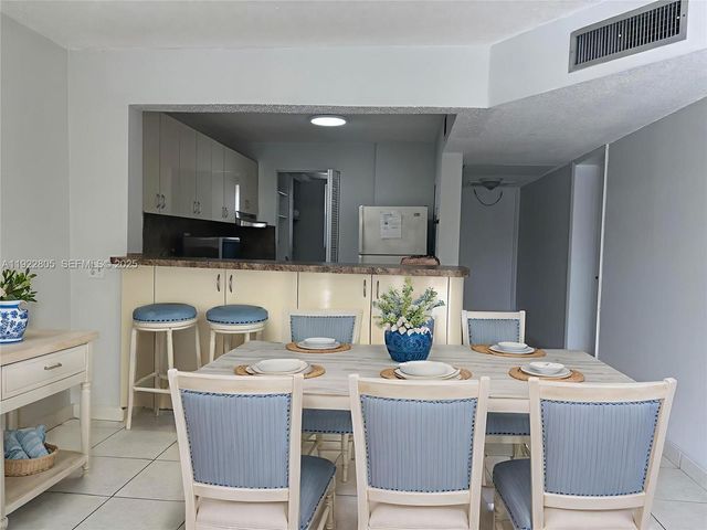 7920 N Colony Cir N 204, Tamarac, FL 33321