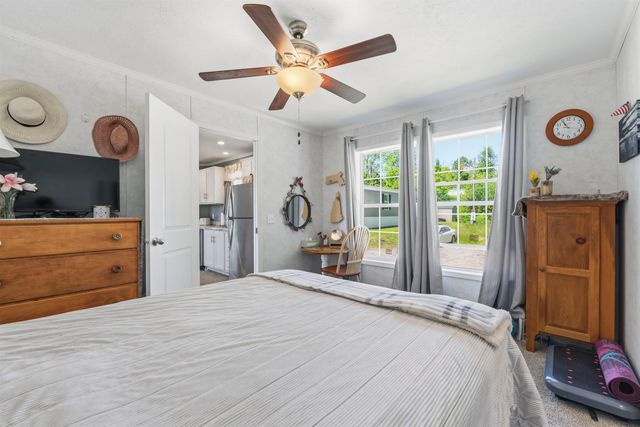 11 Daisy Drive, Pittsfield, NH 03263