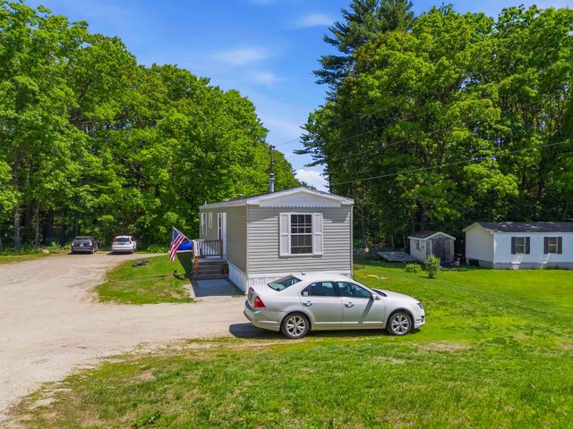 11 Daisy Drive, Pittsfield, NH 03263