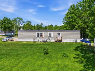 11 Daisy Drive, Pittsfield, NH 03263