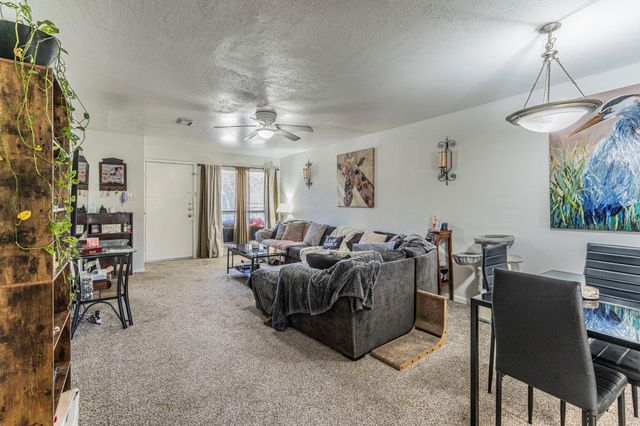 4027 Briarglen Drive, Dickinson, TX 77539