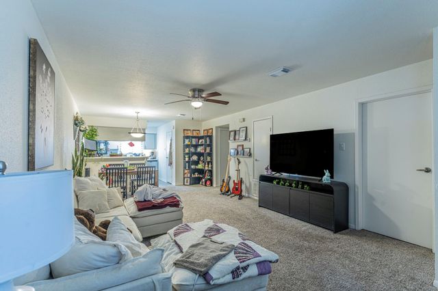4027 Briarglen Drive, Dickinson, TX 77539