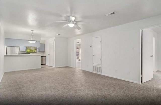 4027 Briarglen Drive, Dickinson, TX 77539
