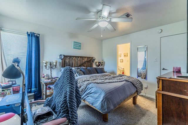 4027 Briarglen Drive, Dickinson, TX 77539
