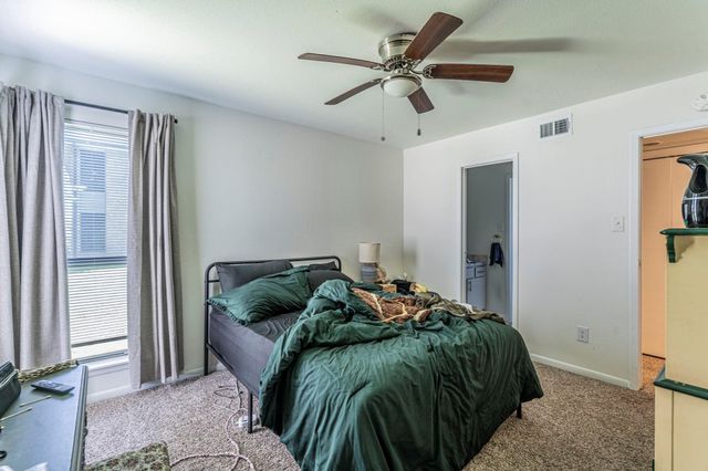 4027 Briarglen Drive, Dickinson, TX 77539