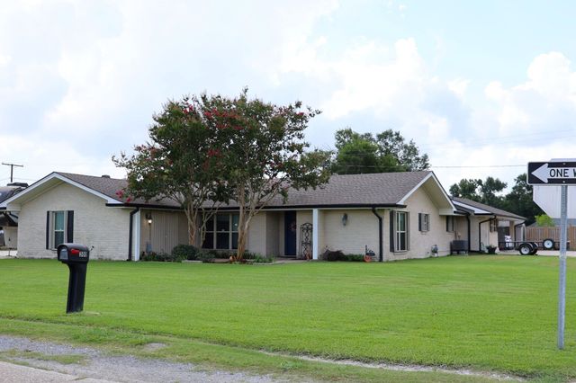 300 Estate Dr, Houma, LA 70364