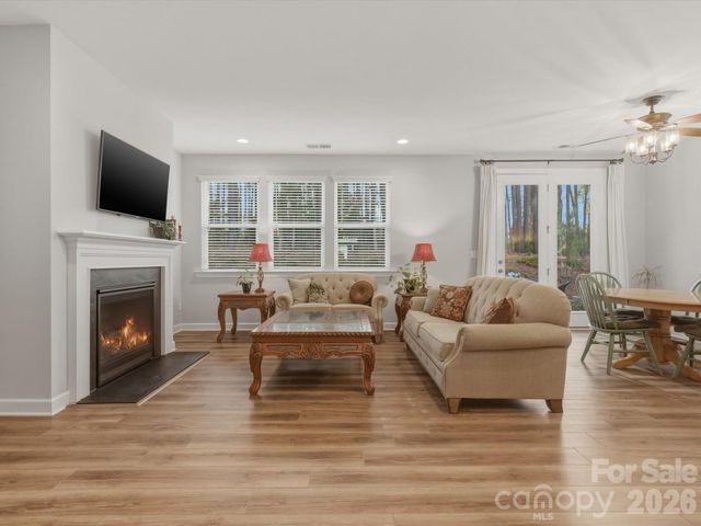 481 Sandbar Point, Clover, SC 29710