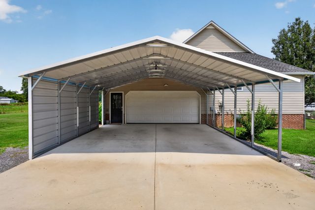 2429 Bright Hill Rd, Smithville, TN 37166