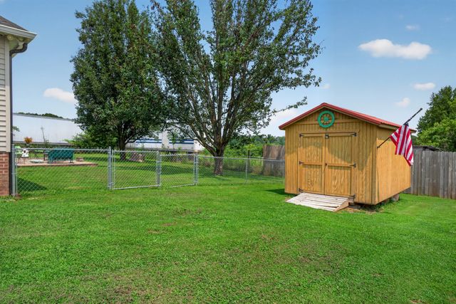 2429 Bright Hill Rd, Smithville, TN 37166