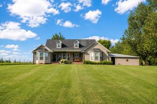 2429 Bright Hill Rd, Smithville, TN 37166