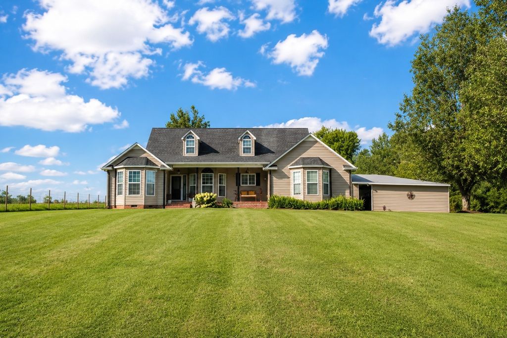 2429 Bright Hill Rd, Smithville, TN 37166
