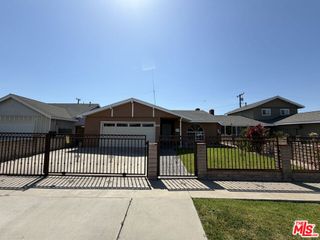 24823 Island Avenue, Carson, CA 90745