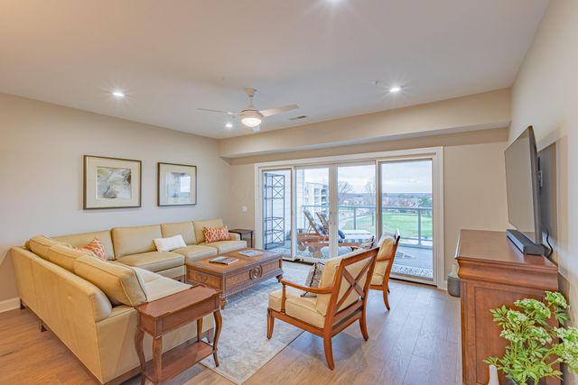 5211 Highpointe Lakes Drive, 103, Westerville, OH 43081