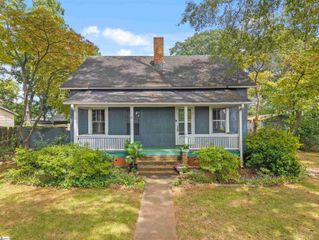 6 Stephenson Avenue, Greenville, SC 29617