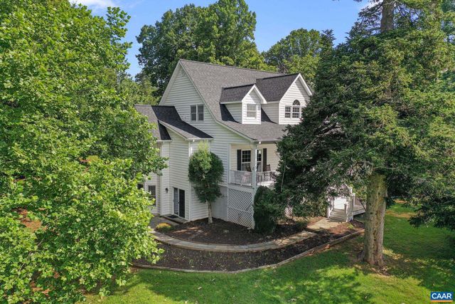 690 PAGE ST, Scottsville, VA 24590