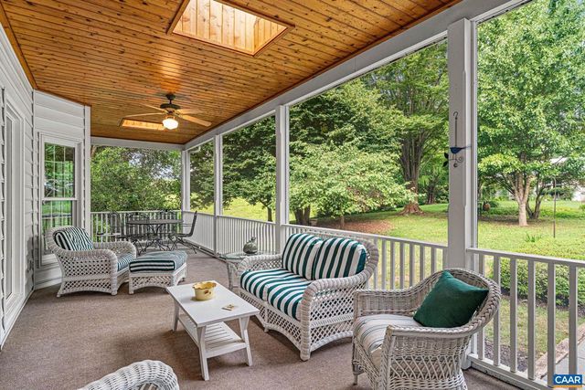 690 PAGE ST, Scottsville, VA 24590