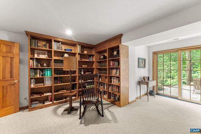 690 PAGE ST, Scottsville, VA 24590