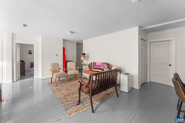 690 PAGE ST, Scottsville, VA 24590