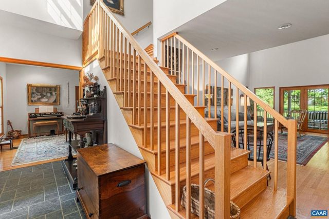 690 PAGE ST, Scottsville, VA 24590