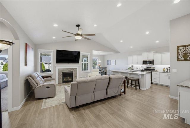 11444 Queensland Dr., Caldwell, ID 83605