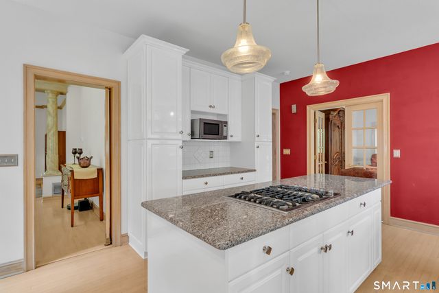 32 Staba Drive, Haddam, CT 06441