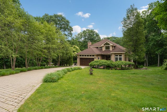 32 Staba Drive, Haddam, CT 06441