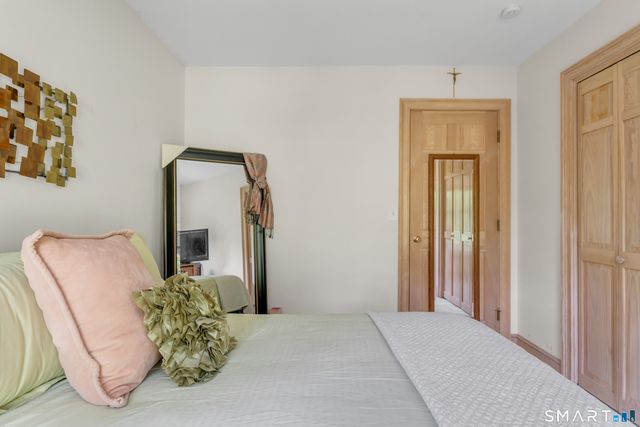 32 Staba Drive, Haddam, CT 06441