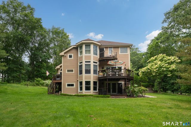 32 Staba Drive, Haddam, CT 06441