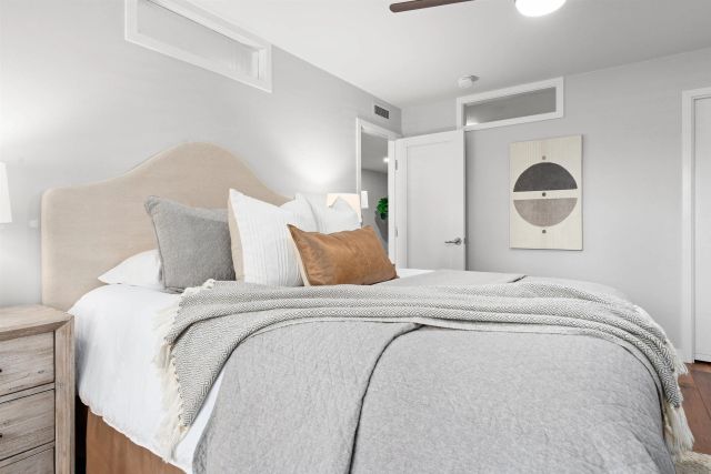 215 2nd St 101, Encinitas, CA 92024