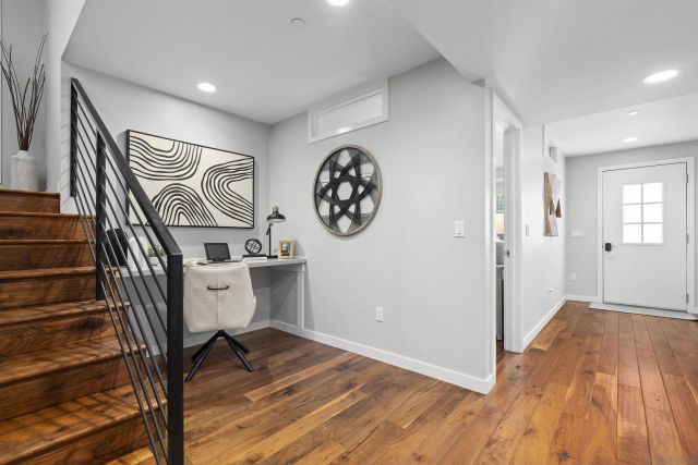 215 2nd St 101, Encinitas, CA 92024