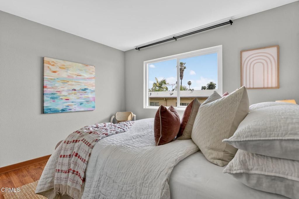Image 32 of property listing at 657 S Marengo Avenue 4, Pasadena, CA 91106