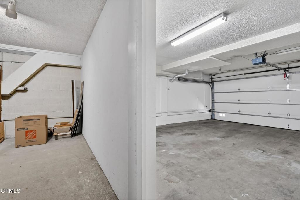 Image 39 of property listing at 657 S Marengo Avenue 4, Pasadena, CA 91106