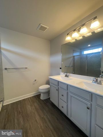 5 CARDINAL CT, Sewell, NJ 08080