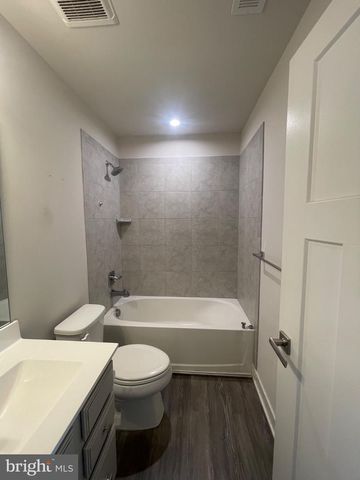 5 CARDINAL CT, Sewell, NJ 08080