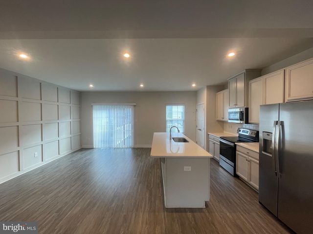5 CARDINAL CT, Sewell, NJ 08080